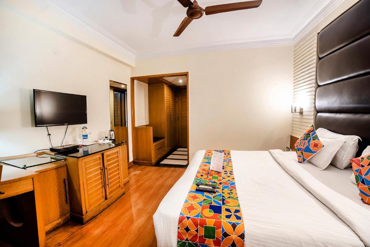 Fabhotel Bmk Grand New Delhi Bagian luar foto