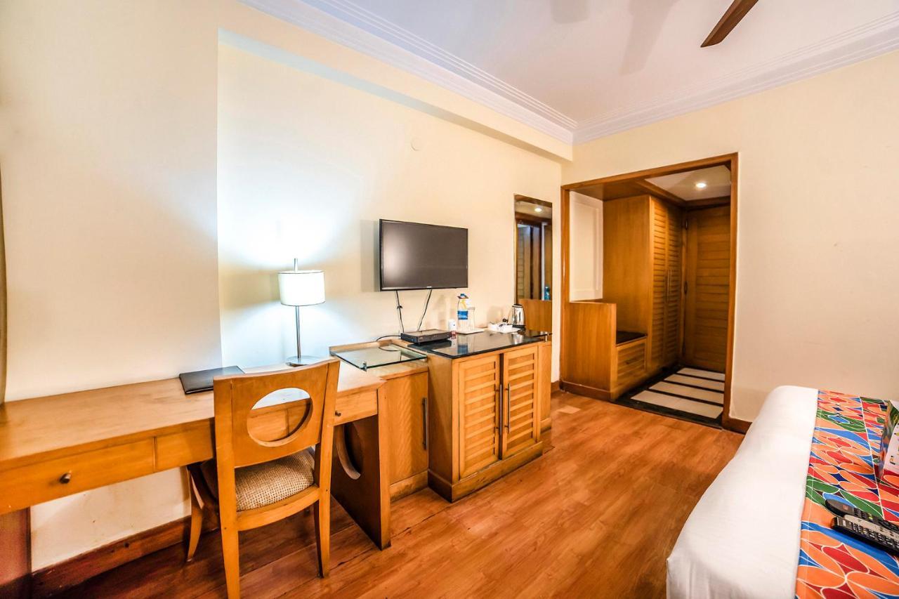 Fabhotel Bmk Grand New Delhi Bagian luar foto
