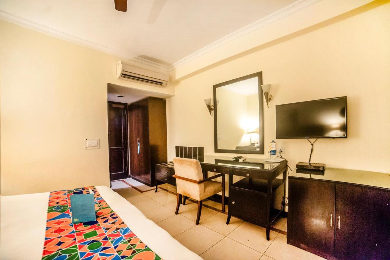 Fabhotel Bmk Grand New Delhi Bagian luar foto