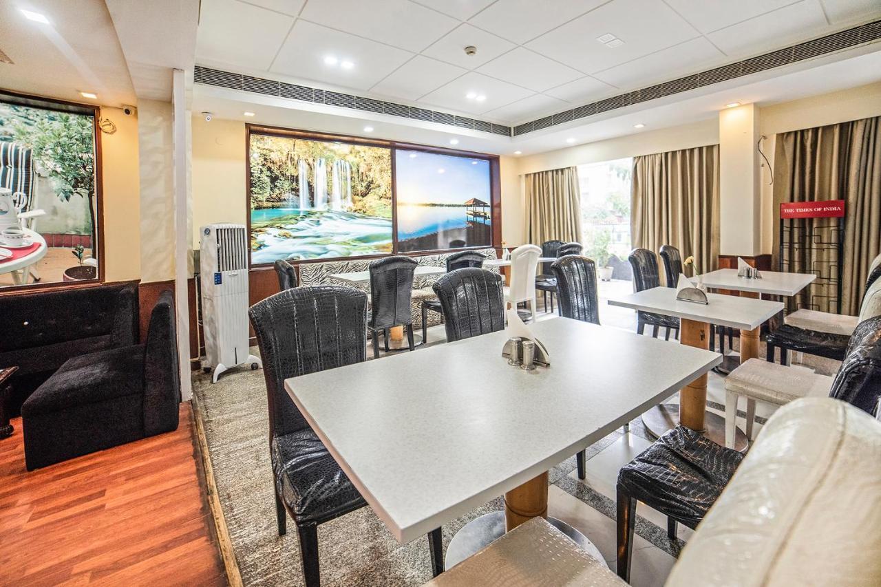 Fabhotel Bmk Grand New Delhi Bagian luar foto