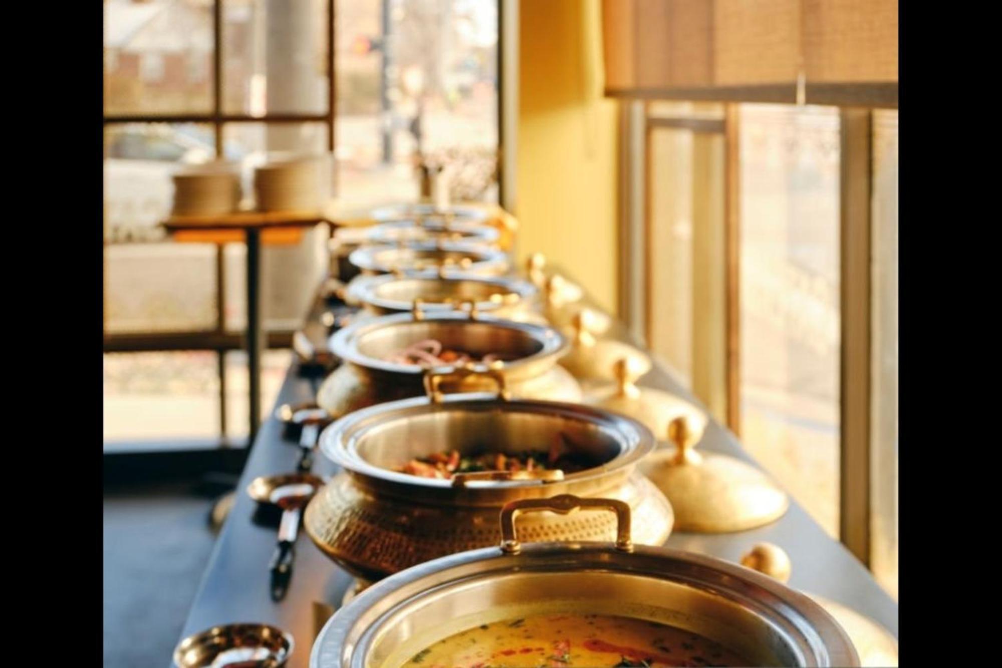 Fabhotel Bmk Grand New Delhi Bagian luar foto